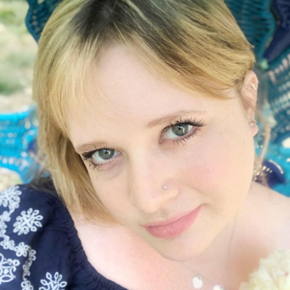 Meet your Posher, Amanda